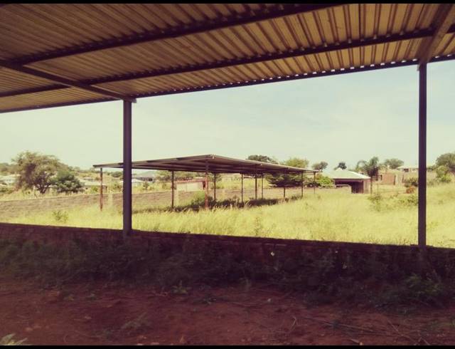 LAND FOR SALE IN MANGONDI